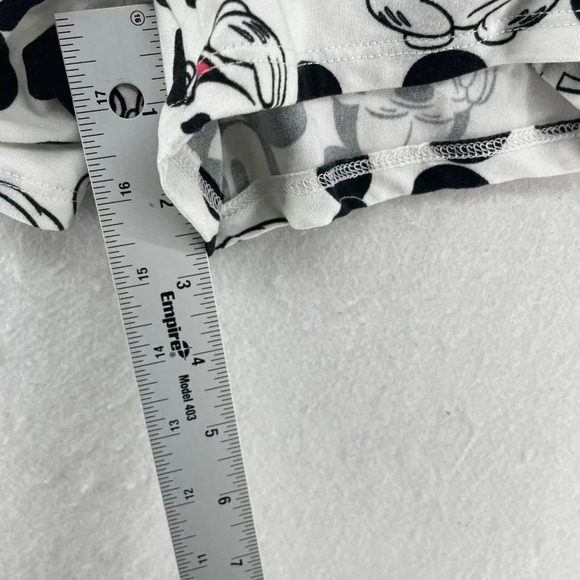 Disney Sleep Shorts Women's Sz 1X White Black Mickey Mouse Pattern Elastic Waist - Picture 5 of 11